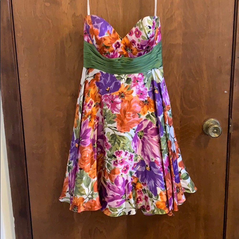 GLITZ! MOA 100% silk floral cocktail dress!